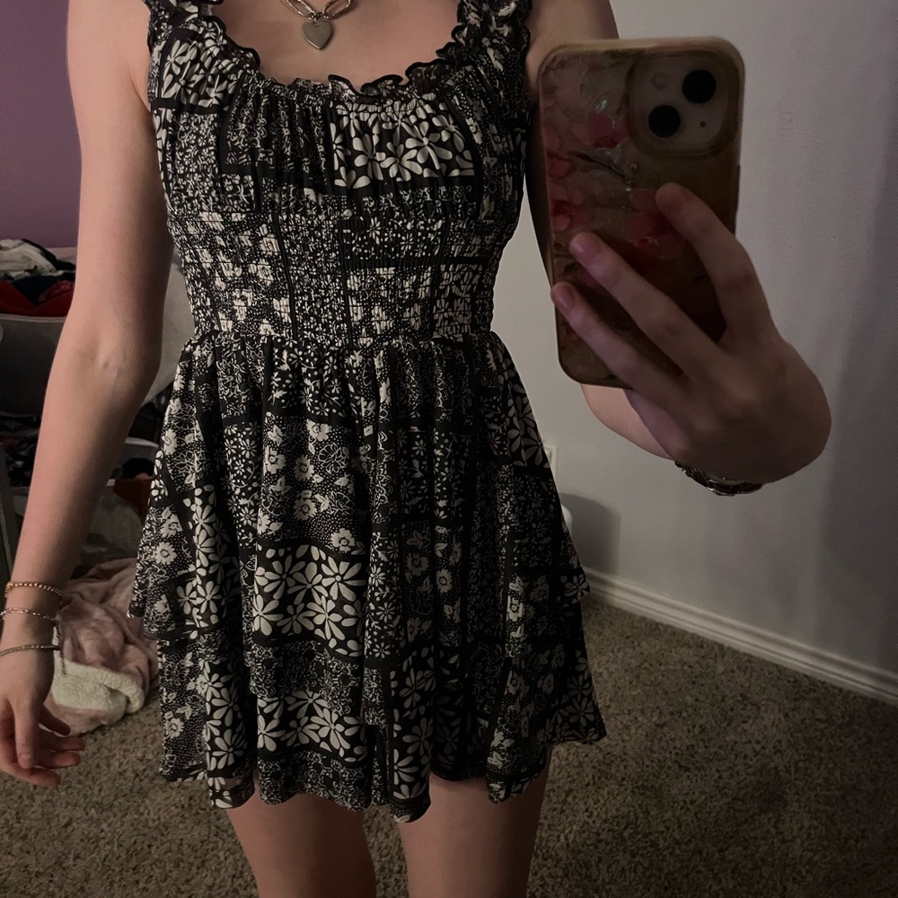 Urban Outfitters Black and White Floral Women's Dress/Romper